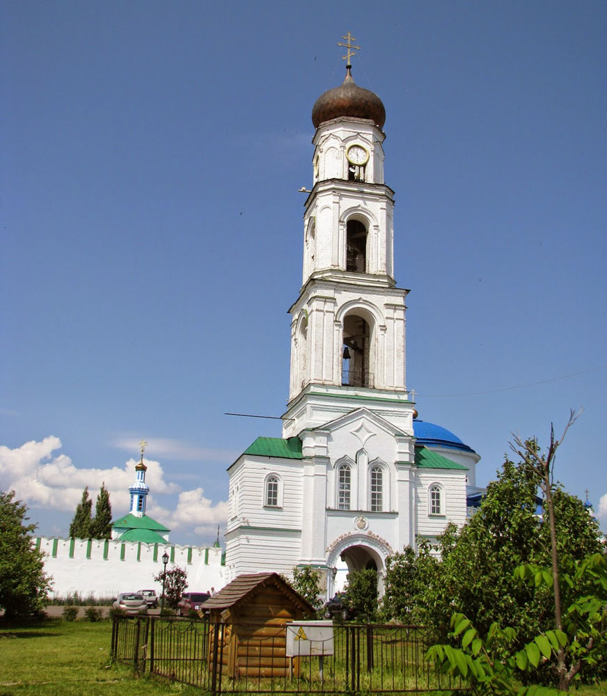 Надвратная церковь Архистратига Божия Михаила